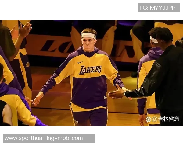 湖人应稳住里夫斯以过渡年为契机构建未来球队蓝图